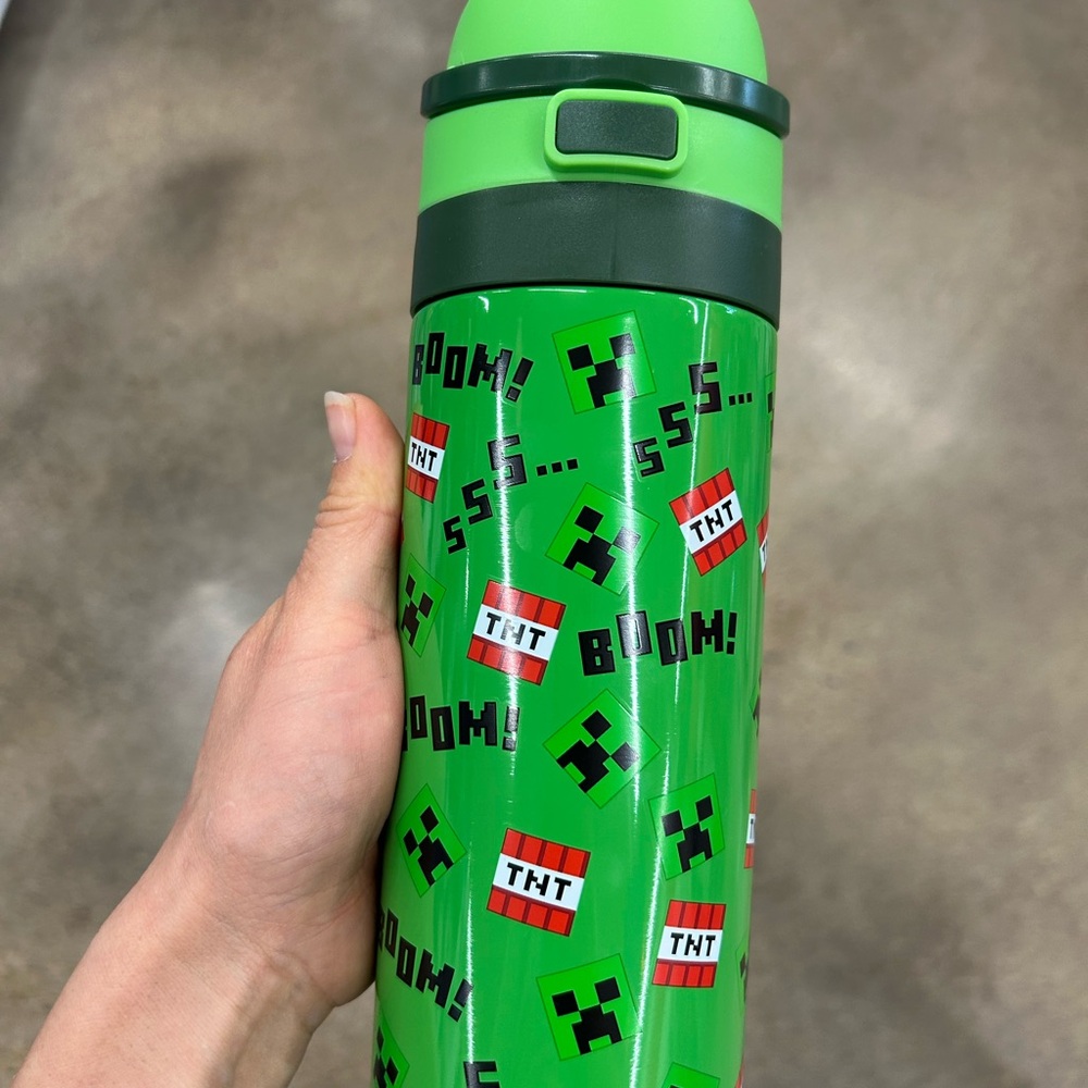 NWT Licensed  Minecraft TNT & Creeper Print stainless steel Water Bottle